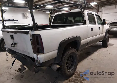 2004 Chevrolet Silverado 2500Hd Lt z USA, uszkodzony, nr VIN 1GCHK23114F172814